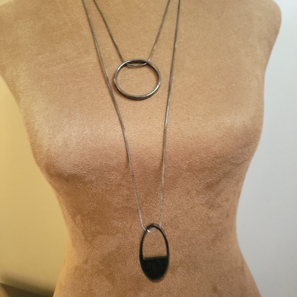 Chico's Gunmetal Double Layer Geometric Circle Pendant Necklace 32" Minimalist